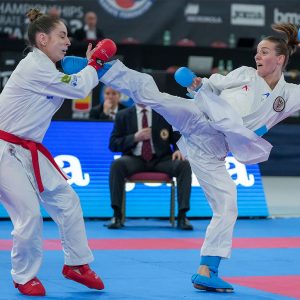 Plank holt Ticket für die Karate European Games